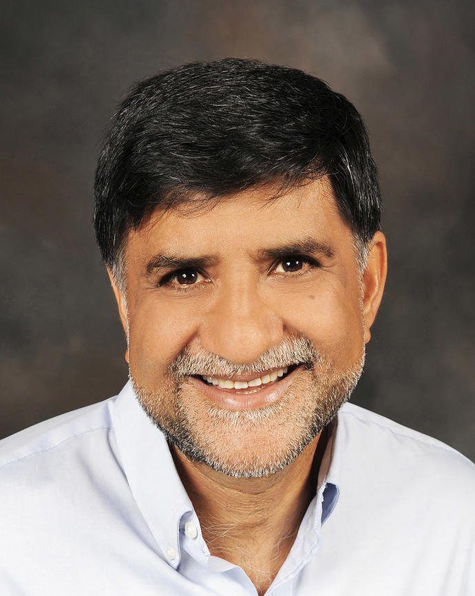 Tahir Andrabi headshot